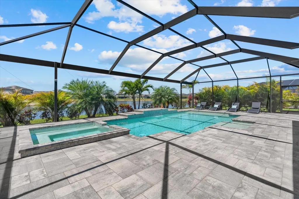 9293 Tequila Sunrise Drive Sarasota FL 34241