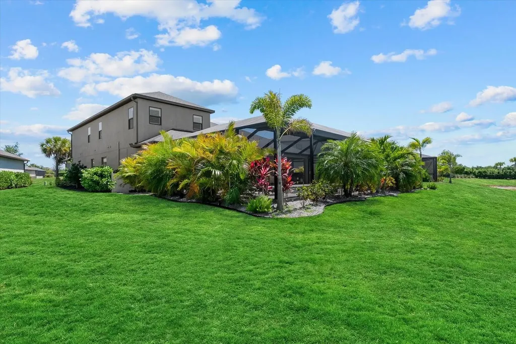 9293 Tequila Sunrise Drive Sarasota FL 34241