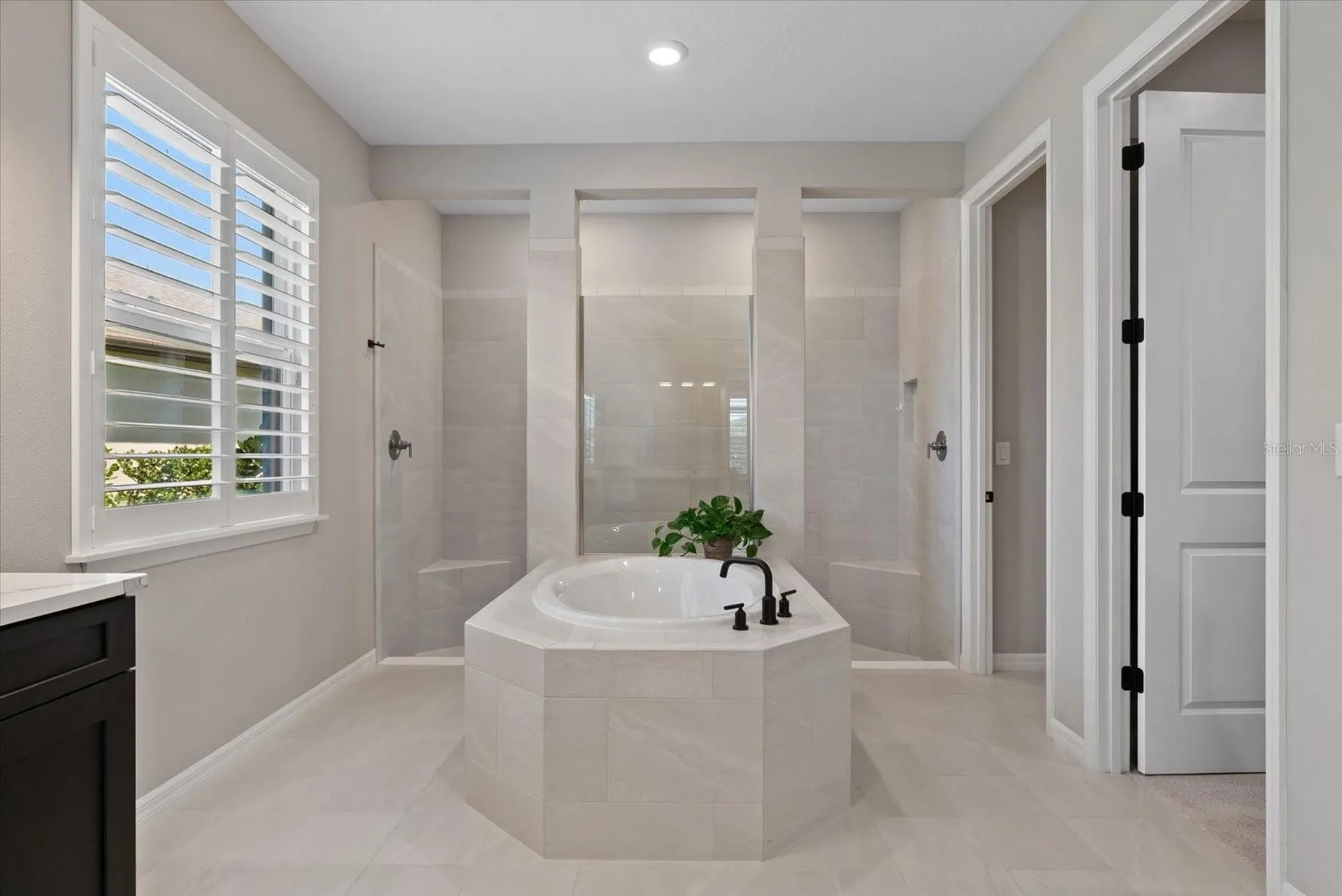 9293 Tequila Sunrise Drive Sarasota FL 34241