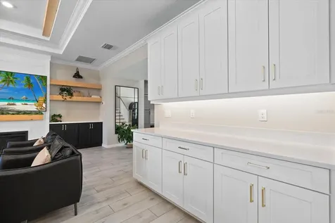 9293 Tequila Sunrise Drive Sarasota FL 34241
