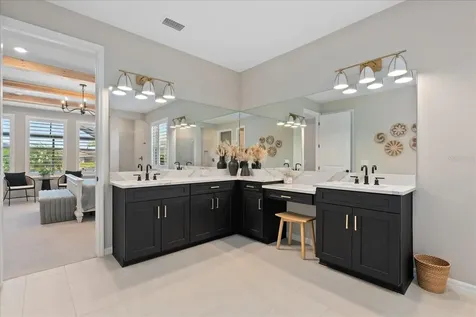 9293 Tequila Sunrise Drive Sarasota FL 34241