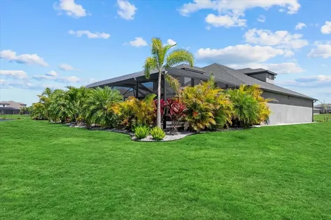9293 Tequila Sunrise Drive Sarasota FL 34241