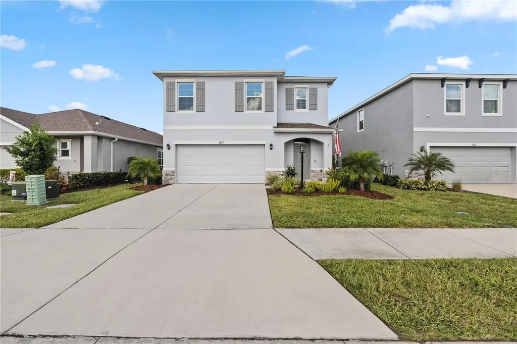 3307 Hilltop Circle Bradenton FL 34211