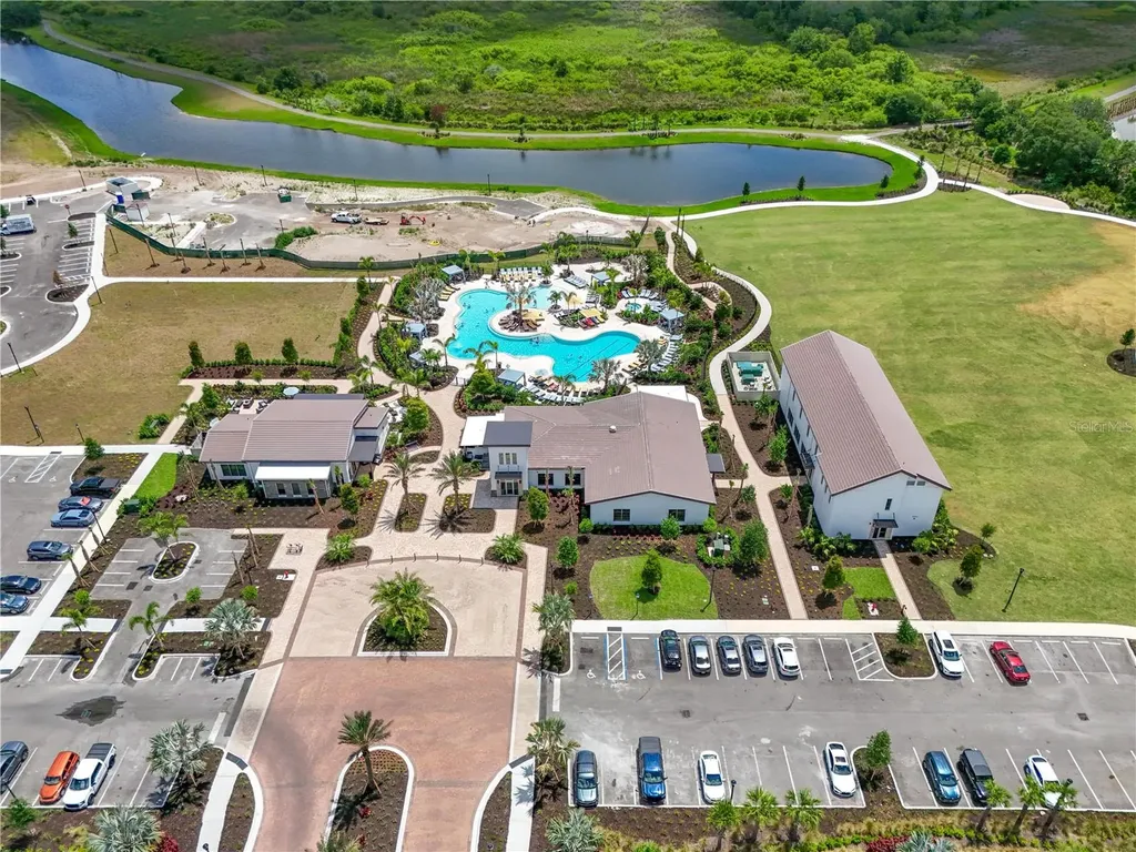 3307 Hilltop Circle Bradenton FL 34211