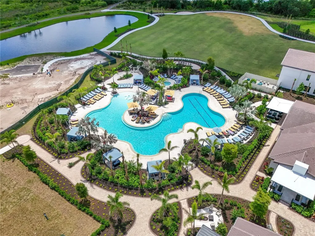 3307 Hilltop Circle Bradenton FL 34211