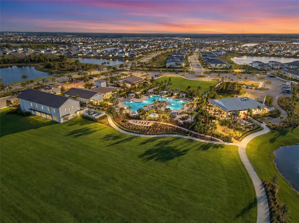 3307 Hilltop Circle Bradenton FL 34211