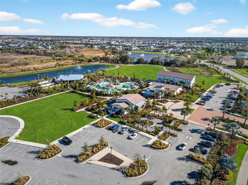 3307 Hilltop Circle Bradenton FL 34211