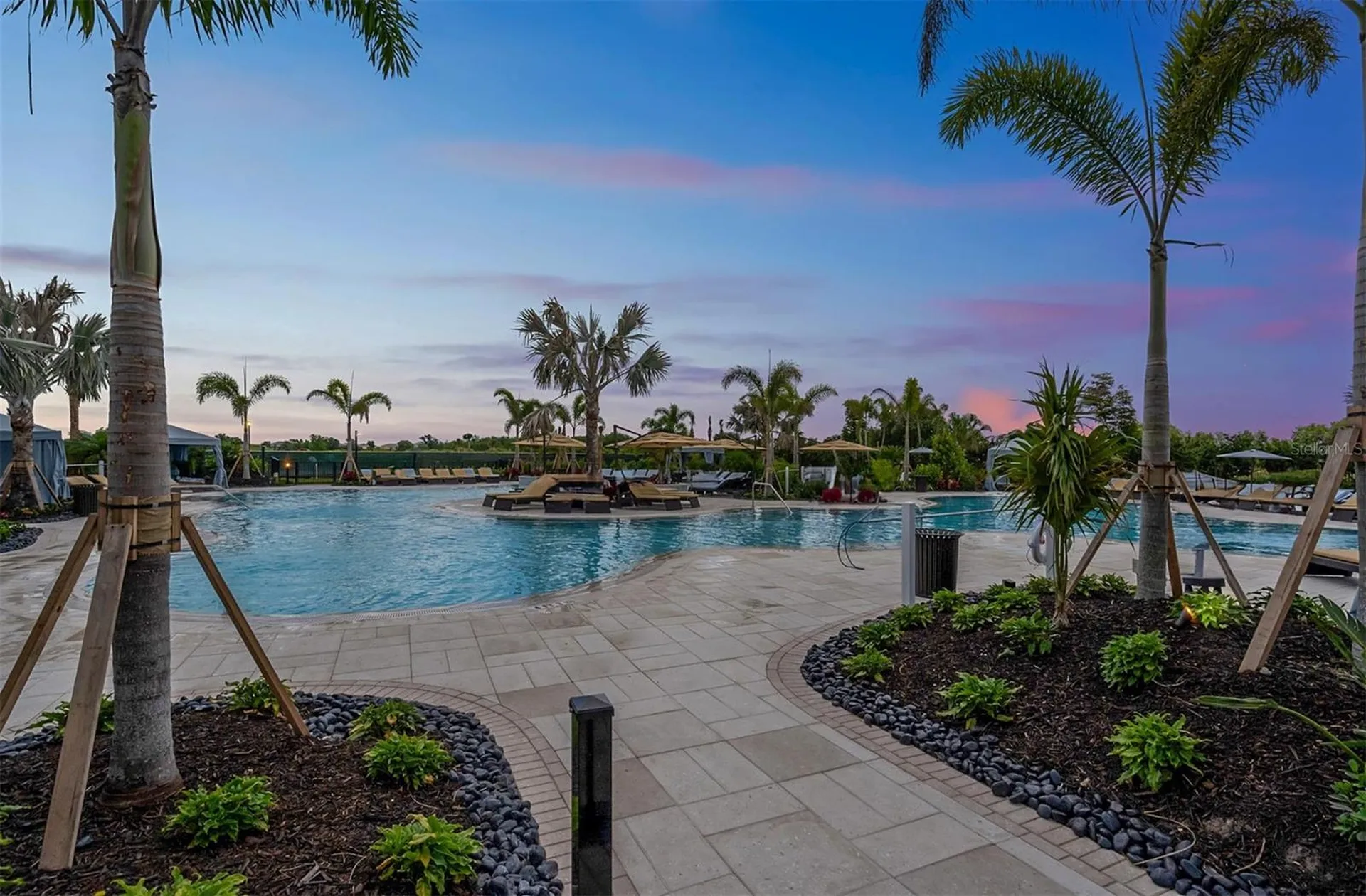 3307 Hilltop Circle Bradenton FL 34211
