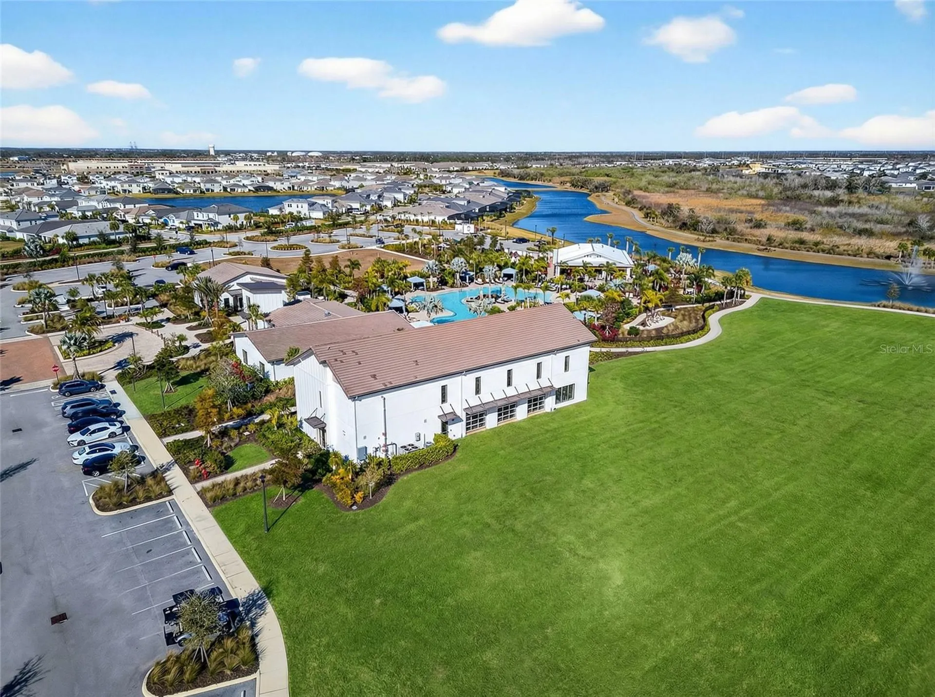 3307 Hilltop Circle Bradenton FL 34211