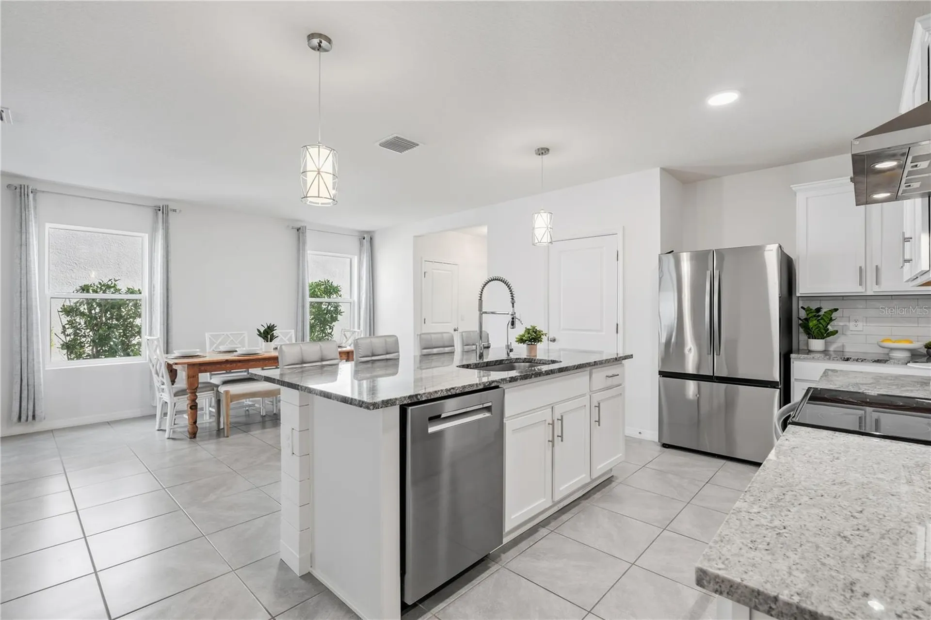 3307 Hilltop Circle Bradenton FL 34211