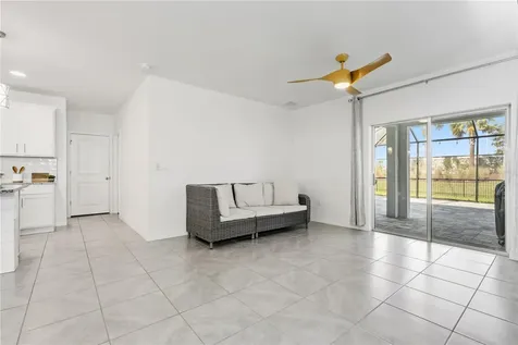 3307 Hilltop Circle Bradenton FL 34211
