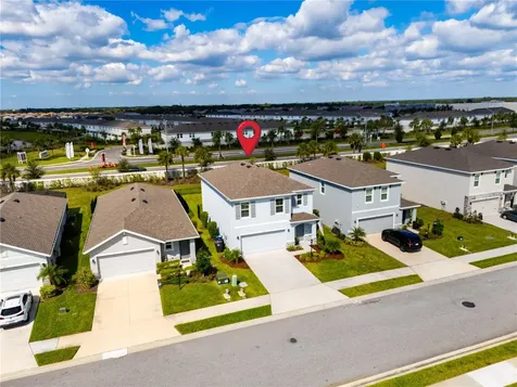 3307 Hilltop Circle Bradenton FL 34211