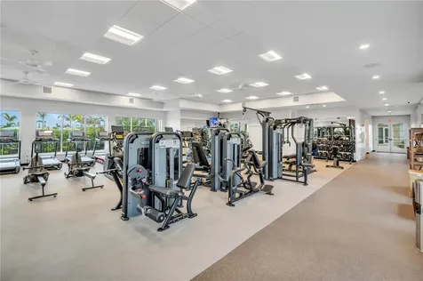 3307 Hilltop Circle Bradenton FL 34211