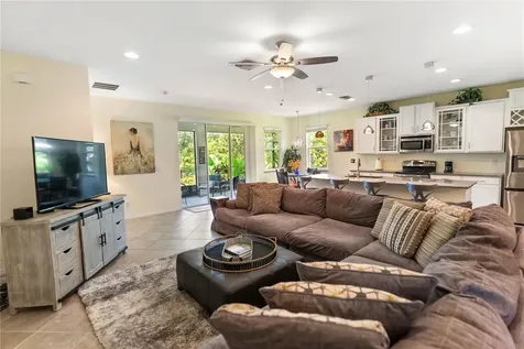 6228 35th Court E Bradenton FL 34203