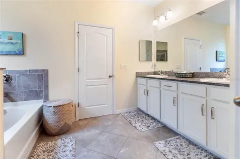 6228 35th Court E Bradenton FL 34203