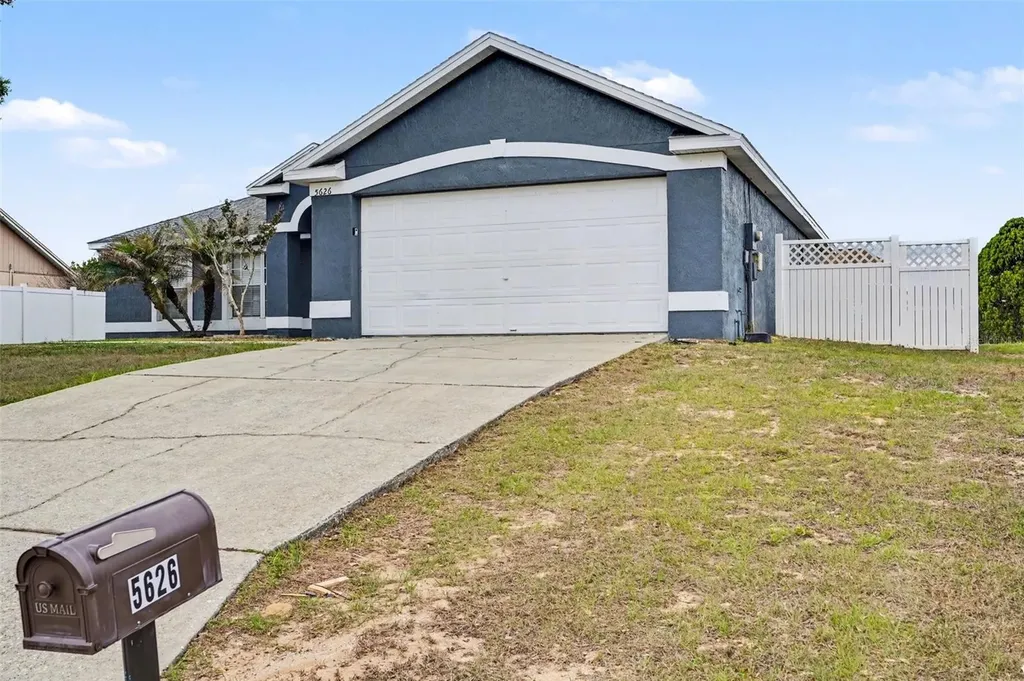 5626 S Loma Vista Court Davenport FL 33896