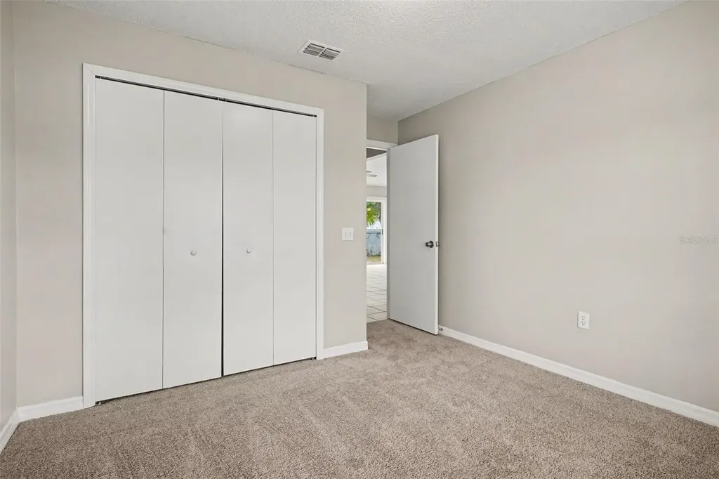 526 N Finch Court Kissimmee FL 34759