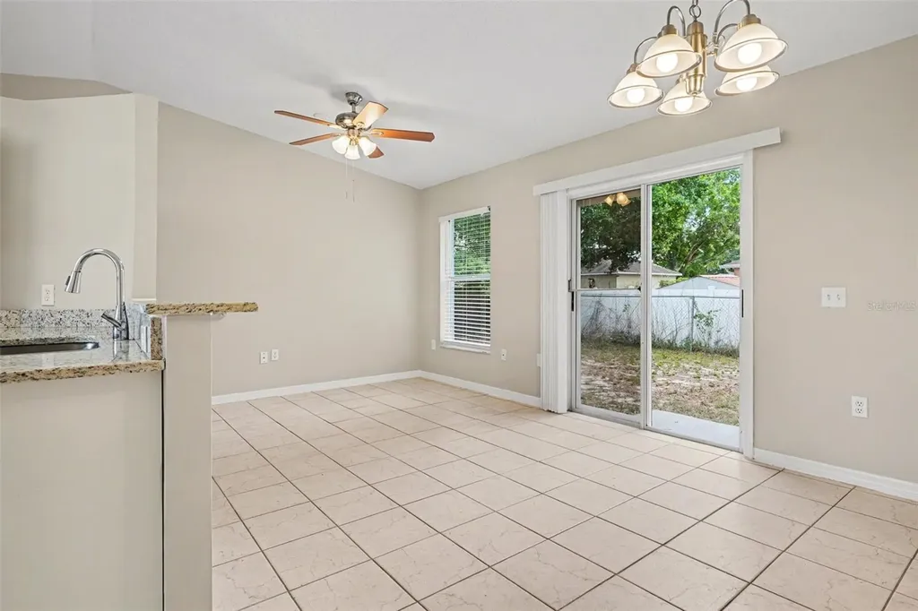 526 N Finch Court Kissimmee FL 34759