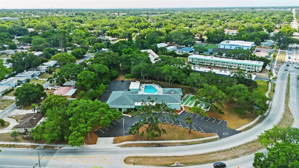 2047 Greenbriar Boulevard Clearwater FL 33763