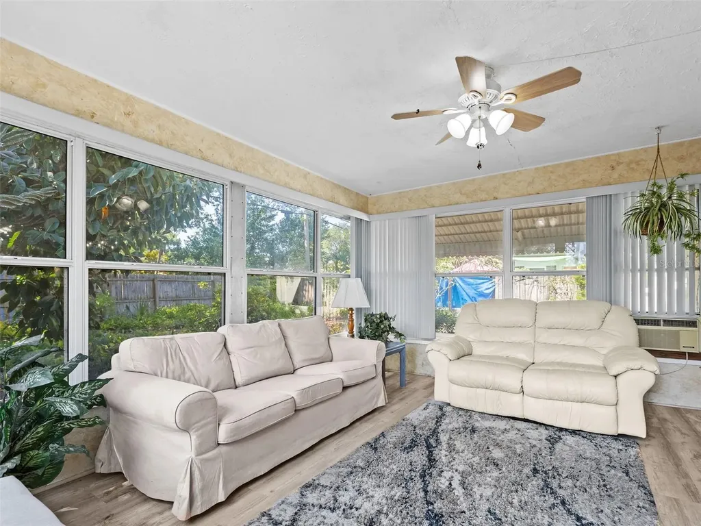 2047 Greenbriar Boulevard Clearwater FL 33763