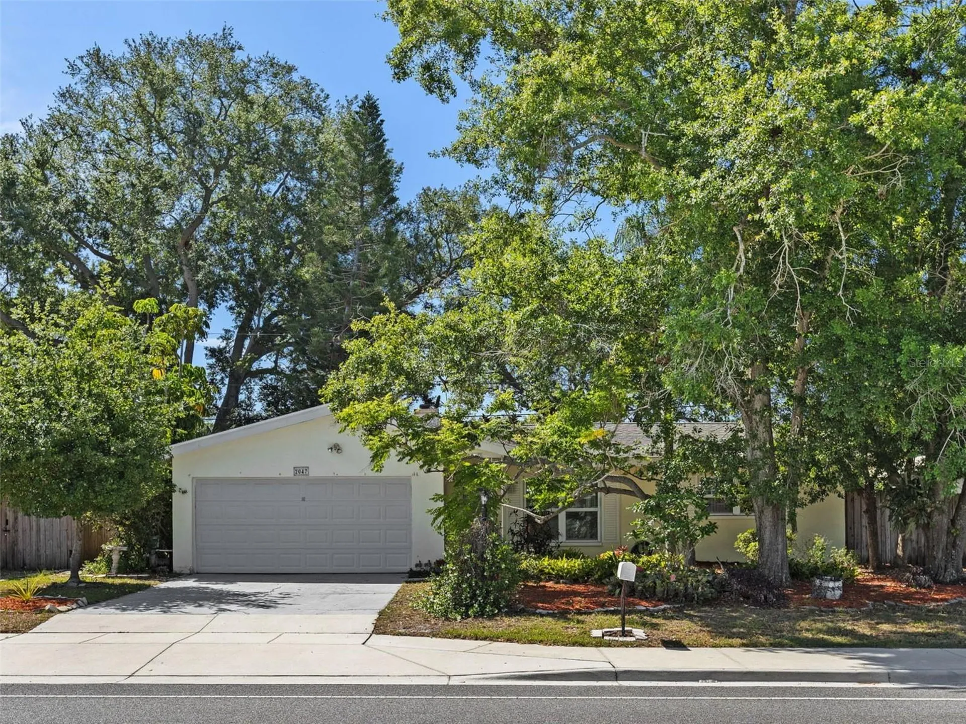 2047 Greenbriar Boulevard Clearwater FL 33763