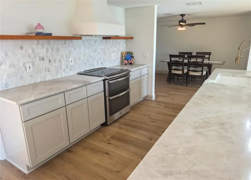 505 Red Mangrove Lane Apollo Beach FL 33572