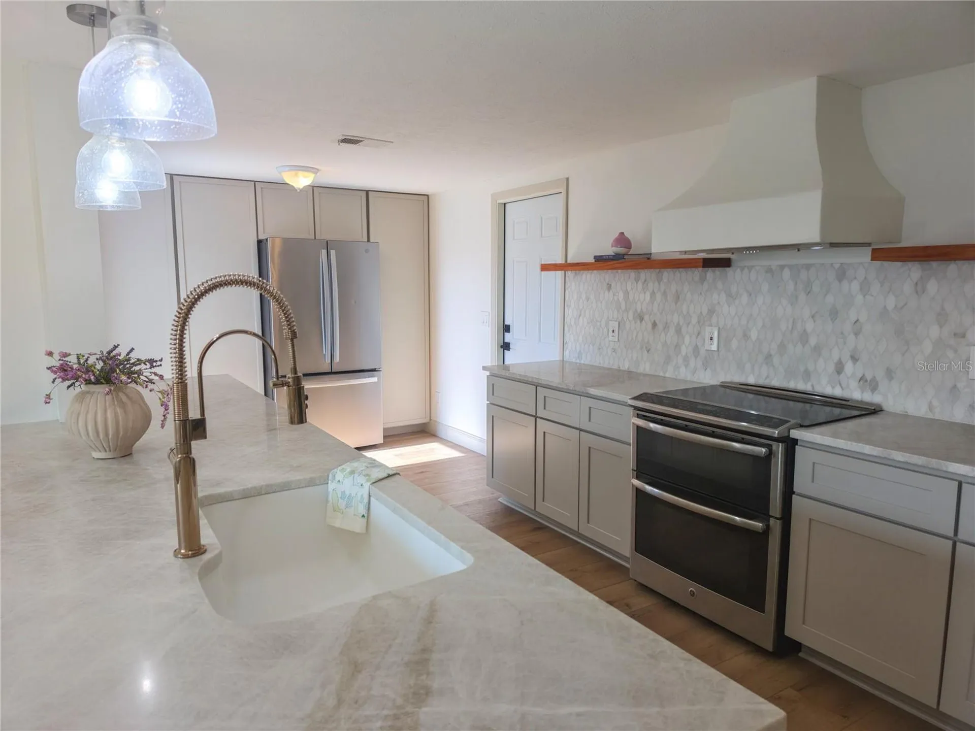 505 Red Mangrove Lane Apollo Beach FL 33572