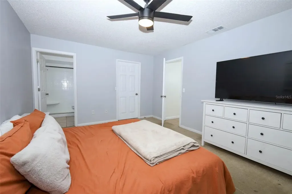 1064 E Normandy Boulevard Deltona FL 32725