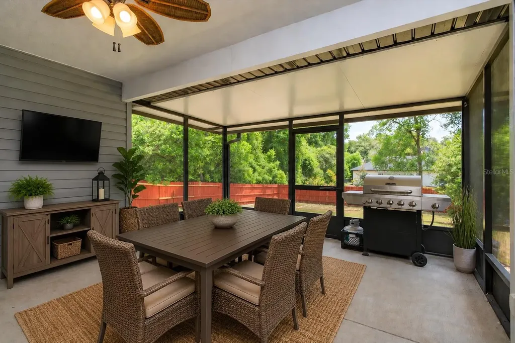 573 Charles Avenue Orange City FL 32763