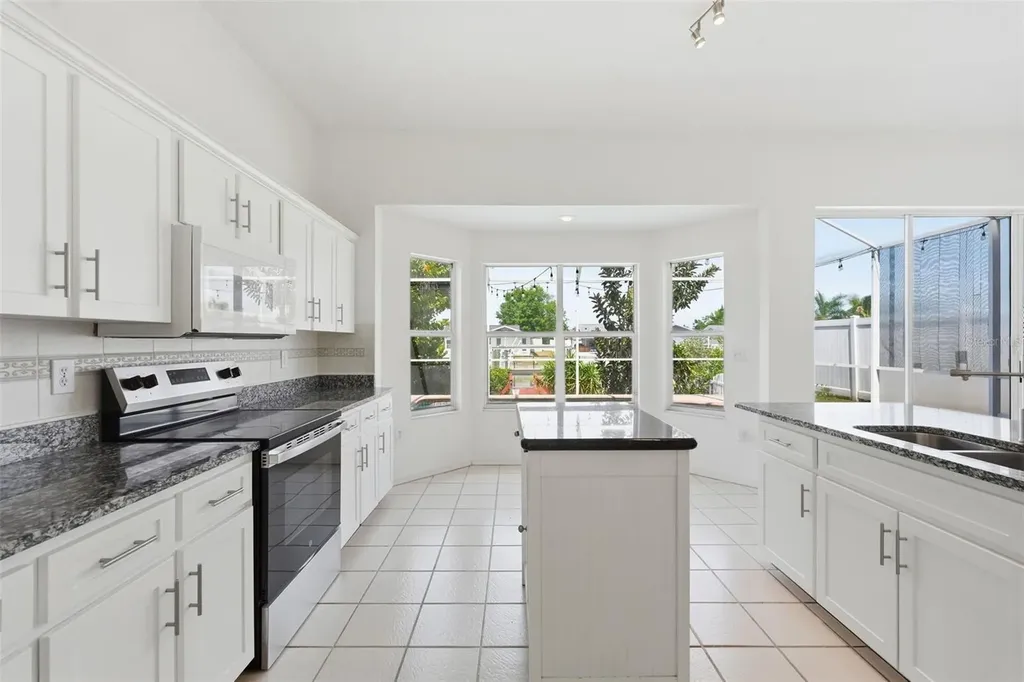 10621 Hatteras Drive Tampa FL 33615