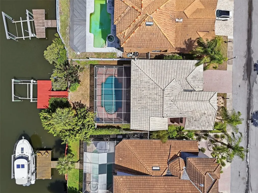 10621 Hatteras Drive Tampa FL 33615