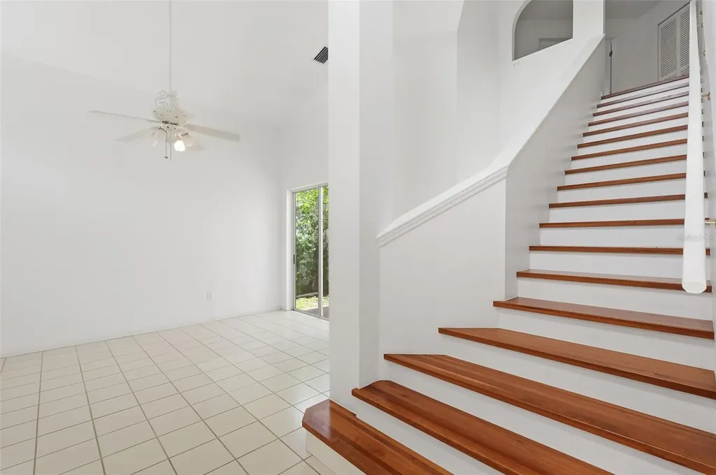 10621 Hatteras Drive Tampa FL 33615