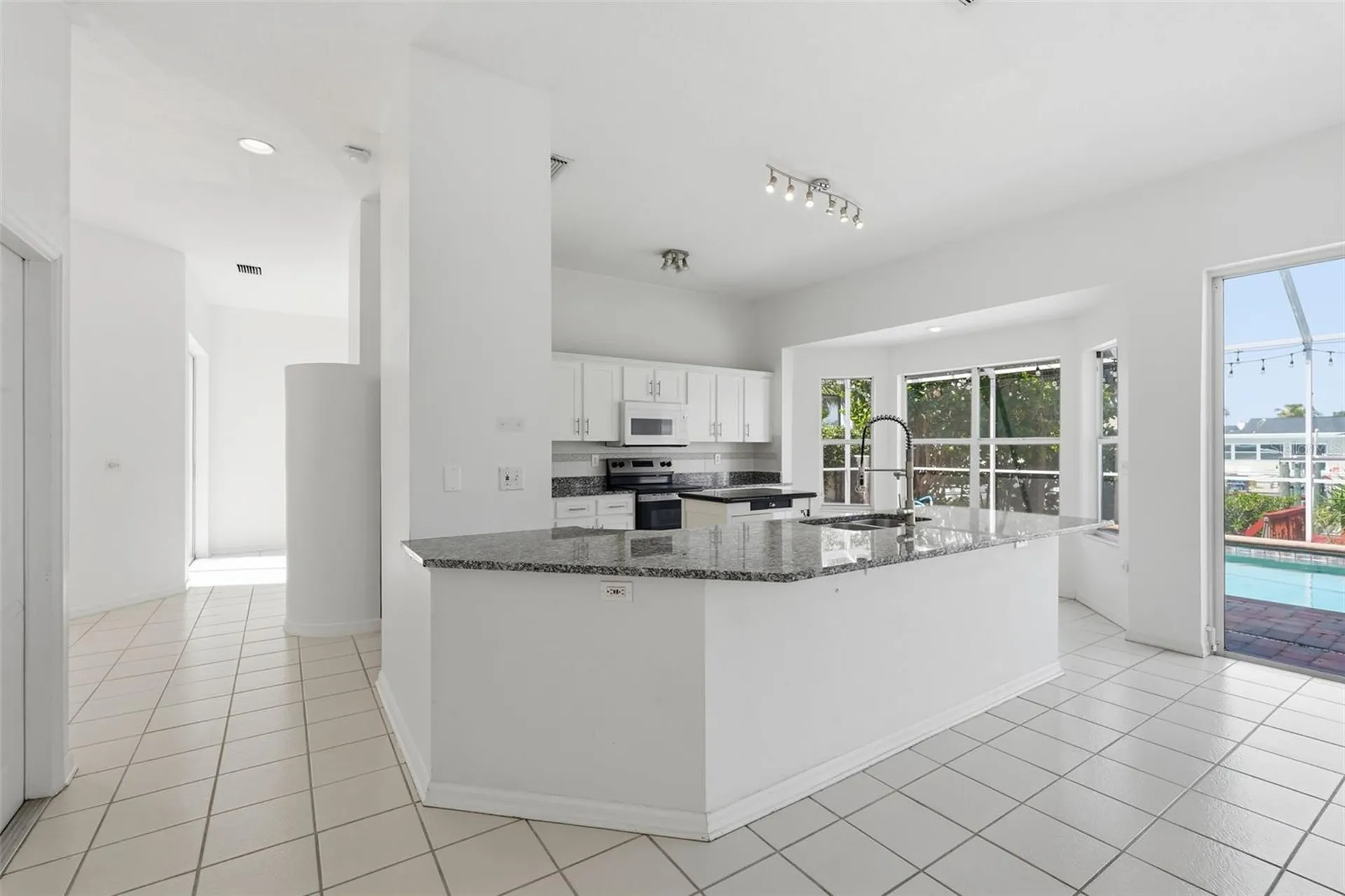 10621 Hatteras Drive Tampa FL 33615
