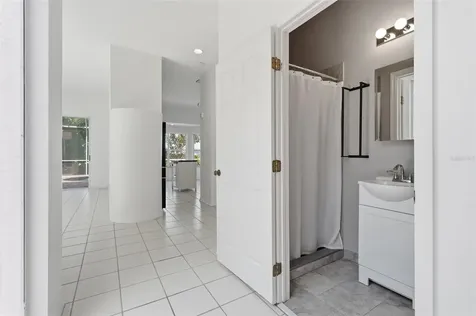 10621 Hatteras Drive Tampa FL 33615