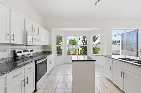 10621 Hatteras Drive Tampa FL 33615