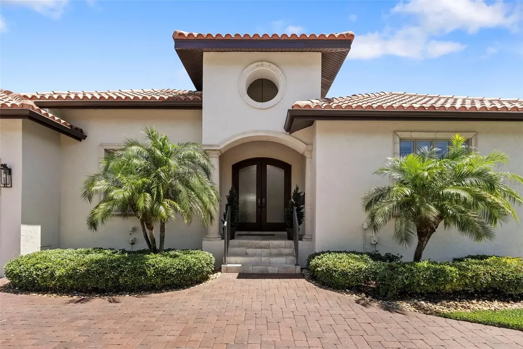 2028 Illinois Avenue NE St Petersburg FL 33703