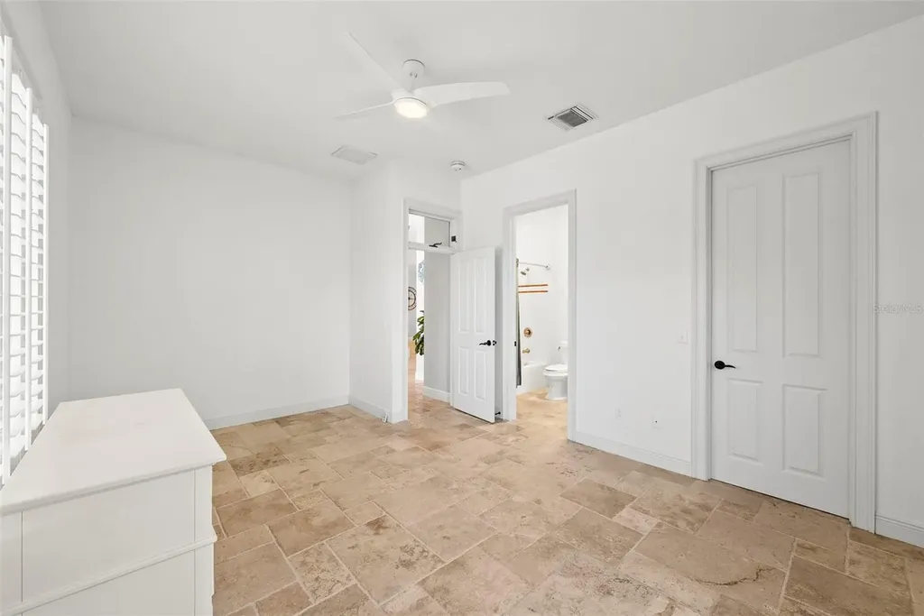 2028 Illinois Avenue NE St Petersburg FL 33703