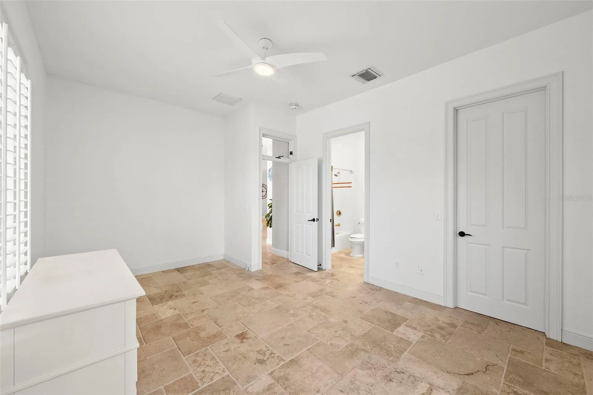 2028 Illinois Avenue NE St Petersburg FL 33703