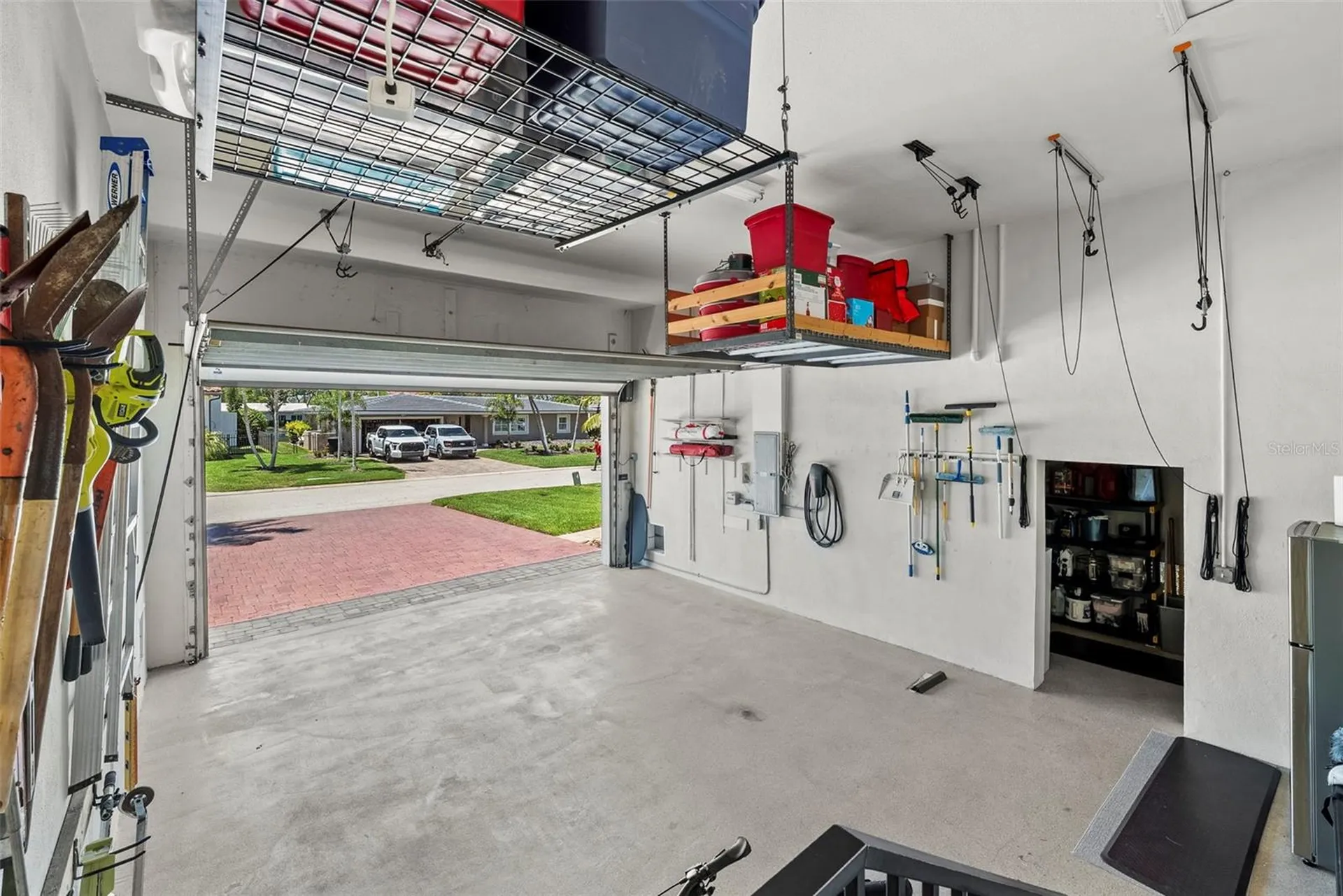 2028 Illinois Avenue NE St Petersburg FL 33703