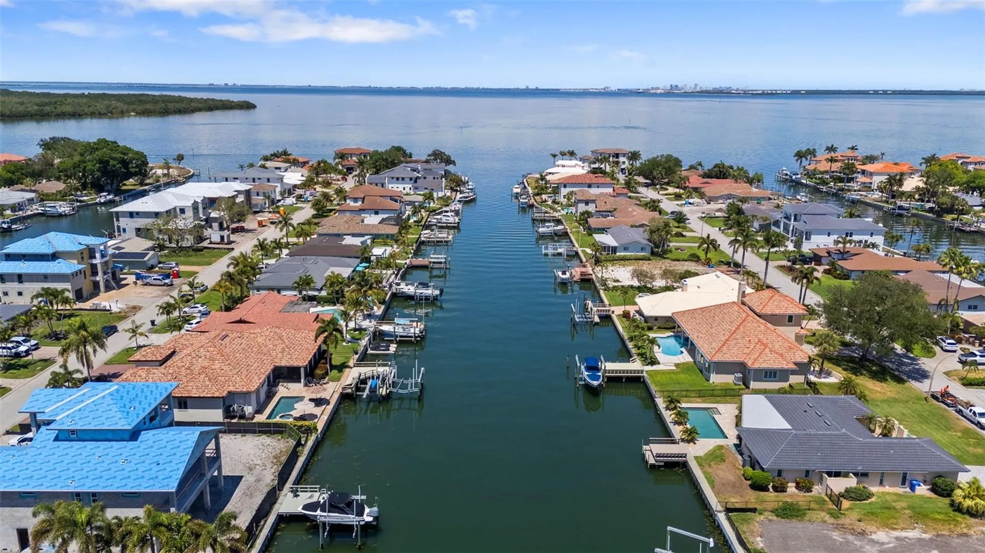 2028 Illinois Avenue NE St Petersburg FL 33703