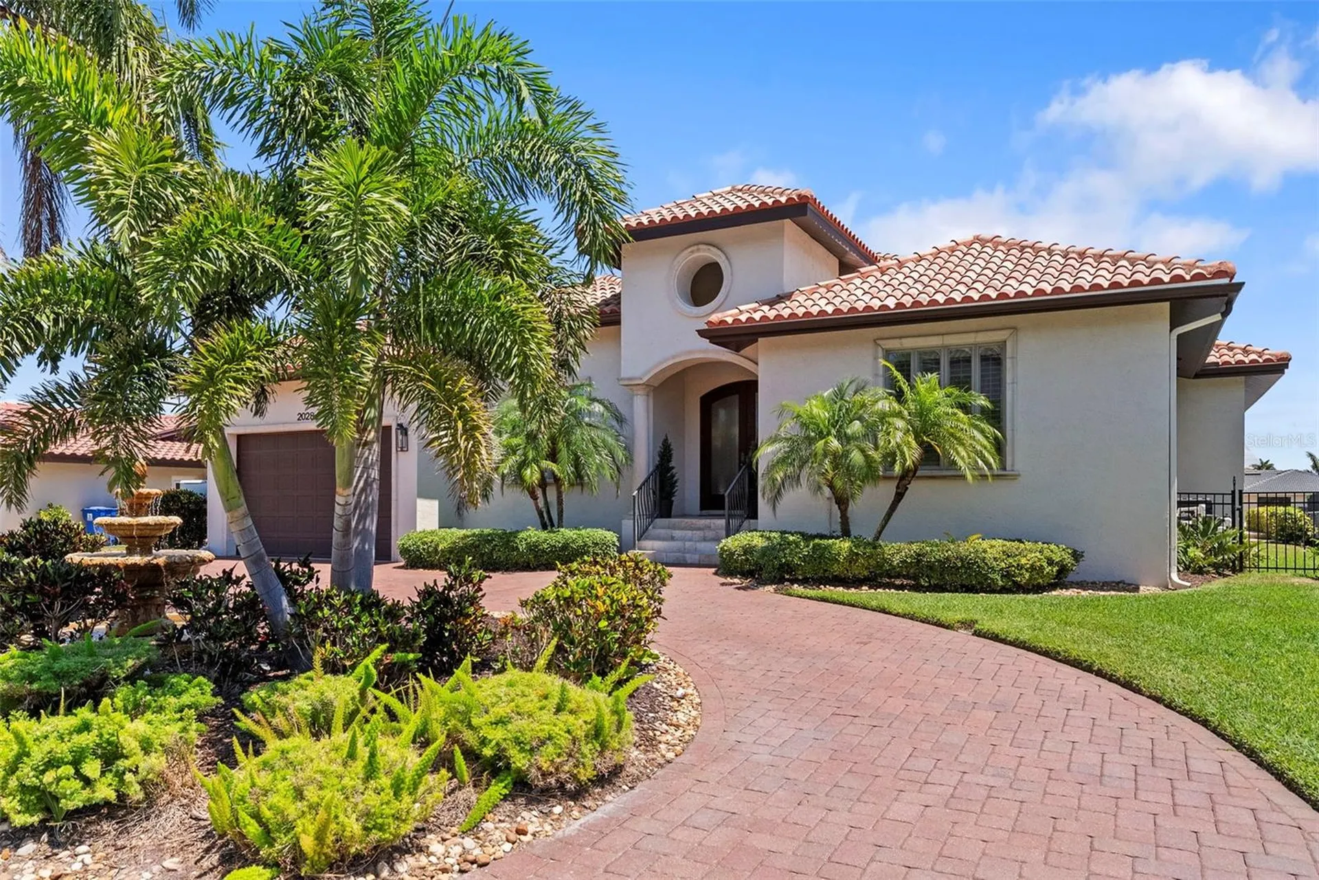 2028 Illinois Avenue NE St Petersburg FL 33703