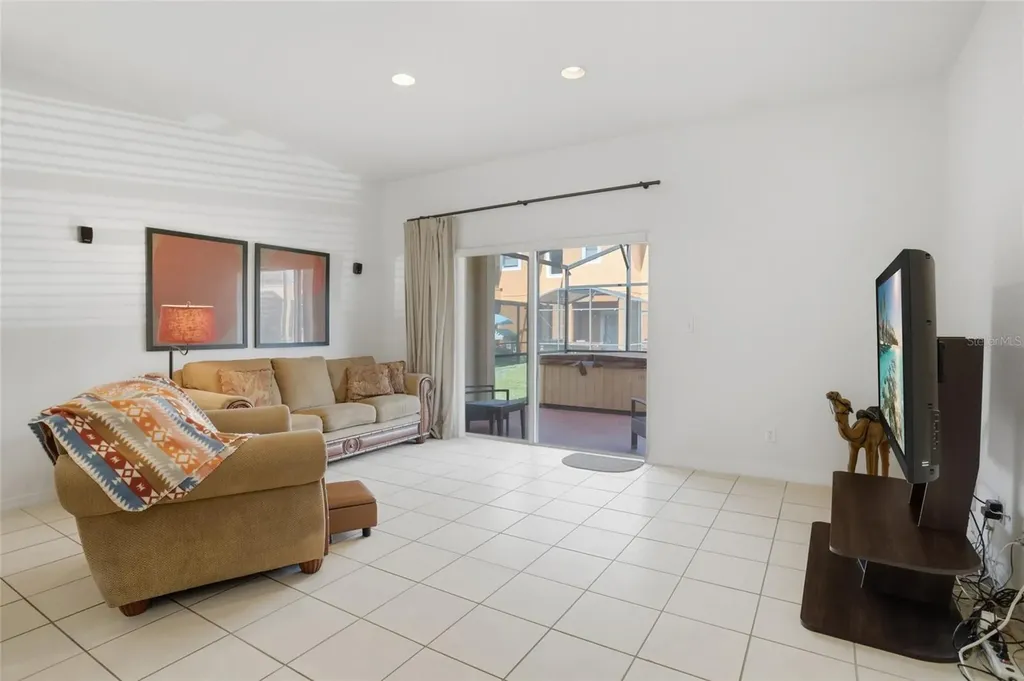 2707 Camaro Drive Kissimmee FL 34746