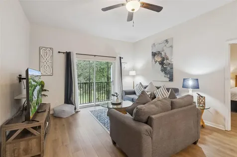 313 Lucaya Loop Davenport FL 33897