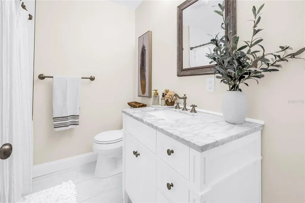 4039 Alberca Way S St Petersburg FL 33712