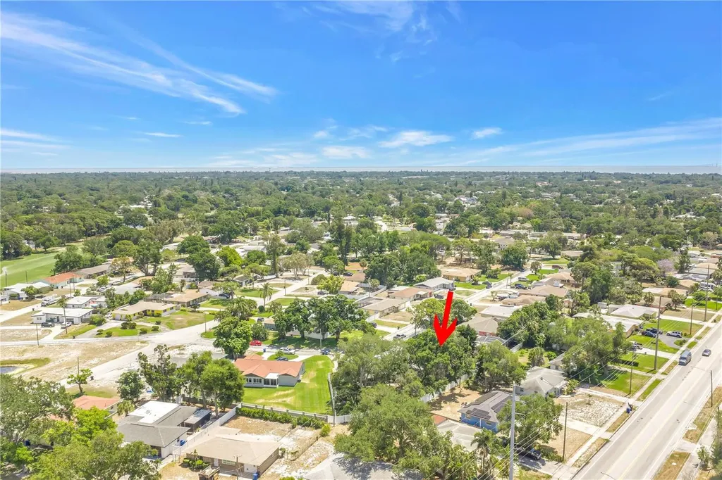 4039 Alberca Way S St Petersburg FL 33712
