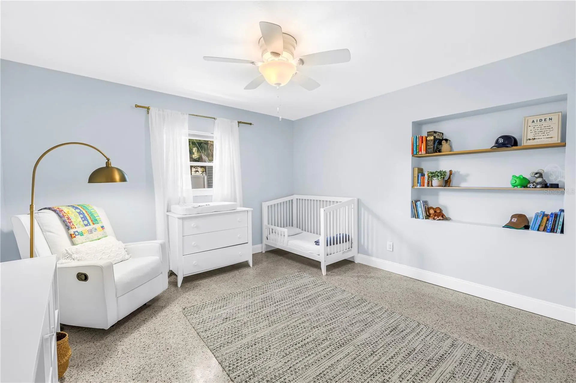 4039 Alberca Way S St Petersburg FL 33712