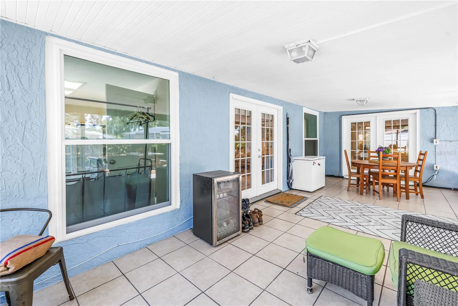 4039 Alberca Way S St Petersburg FL 33712