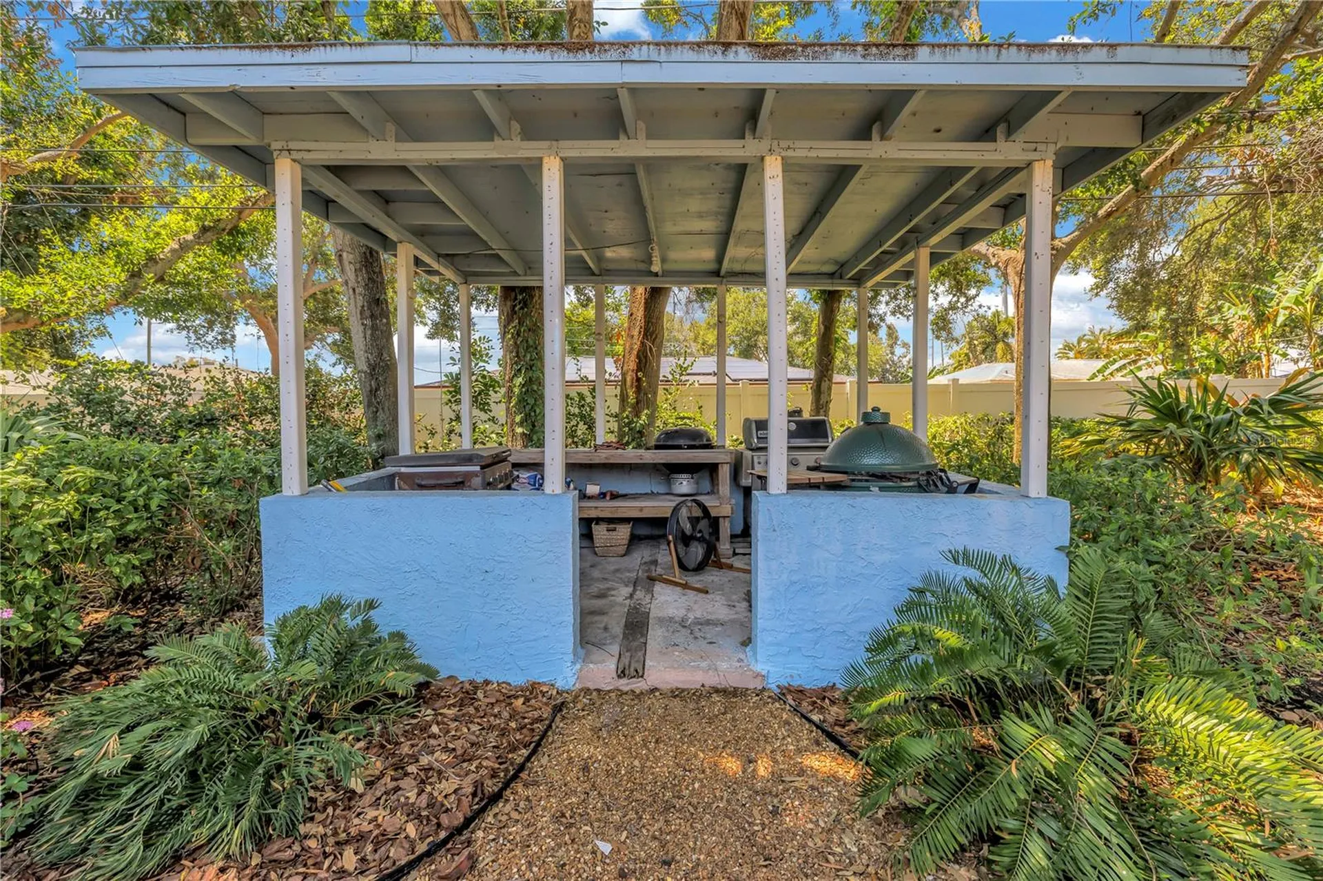 4039 Alberca Way S St Petersburg FL 33712