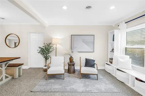 4039 Alberca Way S St Petersburg FL 33712