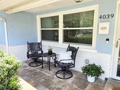 4039 Alberca Way S St Petersburg FL 33712